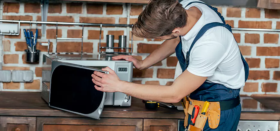 In-Home Microwave Repair in Lemon Grove